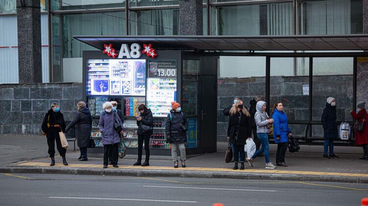 Уже в декабре могут вновь закрыть кафе, магазины и парикмахерские