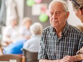 В доме престарелых в Днепре 81-летний пьяный рецидивист изрезал ножом 64-летнего мужчину