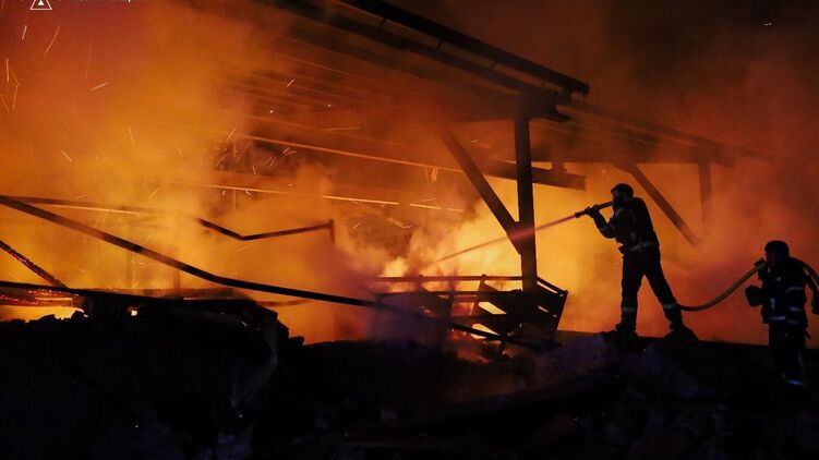 Наслідки обстрілу підприємства у Полтавській області