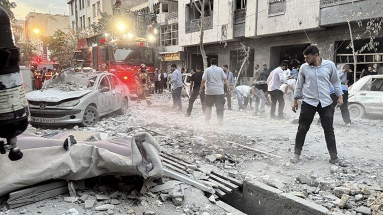 Руйнування в Ірані після атаки Ізраїлю. Фото Tansim