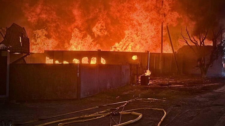 Последствия прилета дрона в Киевской области