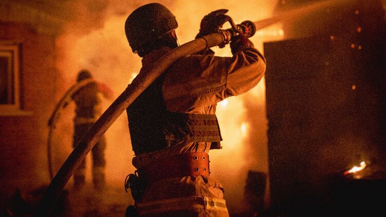 Последствия удара в Сумской области. Фото: ГСЧС