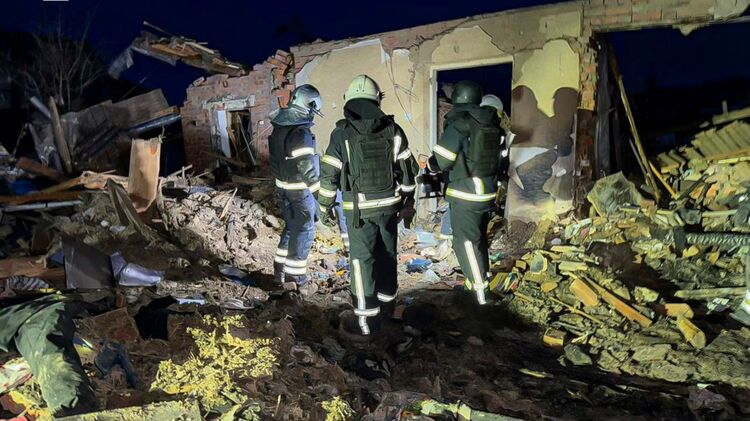 Последствия удара по Харьковской области. Фото: ГСЧС