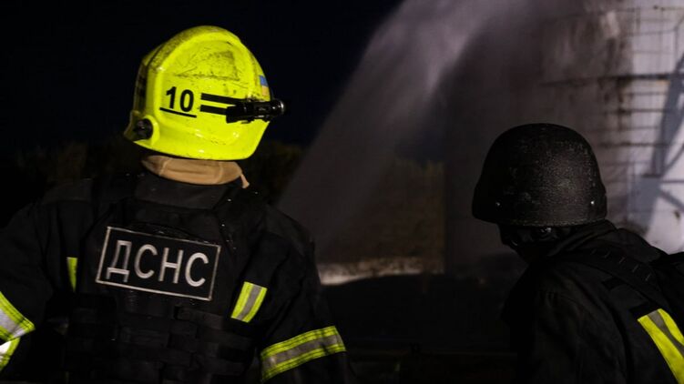 Ликвидация последствий удара на Полтавщине. Фото: ГСЧС