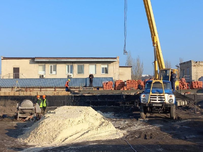 Резников пообещал, что строительство базы Военно-морских сил ВСУ "Восток" будет ускорено