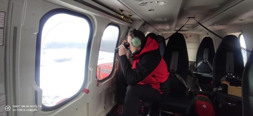 Спасатели проводили разведку с воздуха