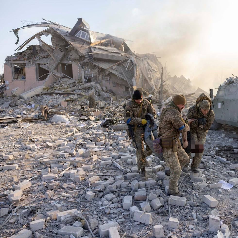 Ракетный удар по казармам в Николаеве. Фото: expressen.se, Николас Хаммарстрем