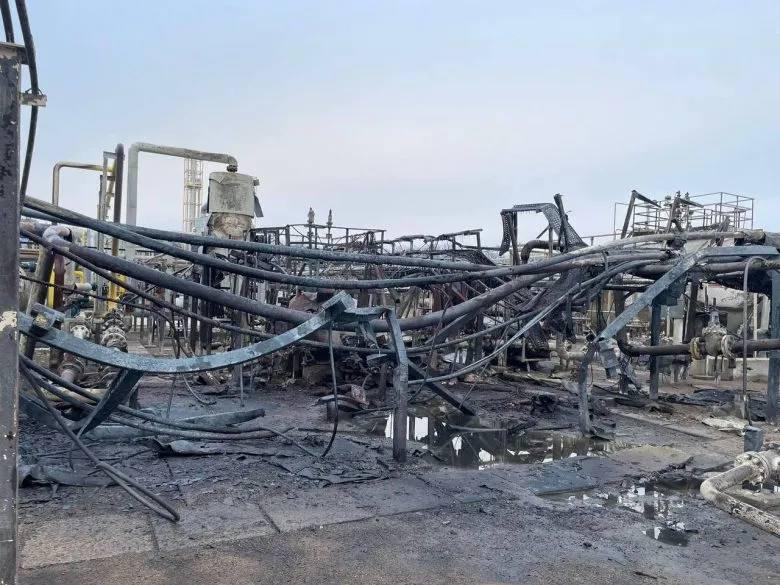 Фото (3) последствий воздушной атаки. Источник - Телеграм 